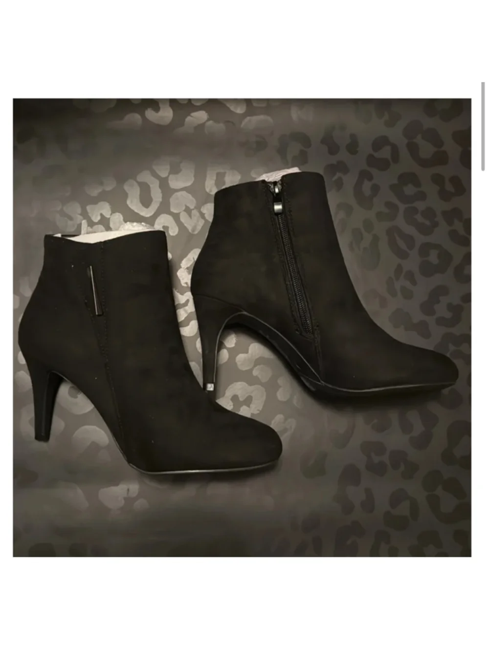 Women's CL by Laundry Black Suede Ankle Booties Size 8.5
